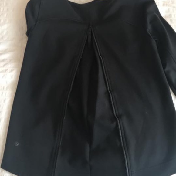 Lululemon Front Zip Hoodie - Picture 4 of 4